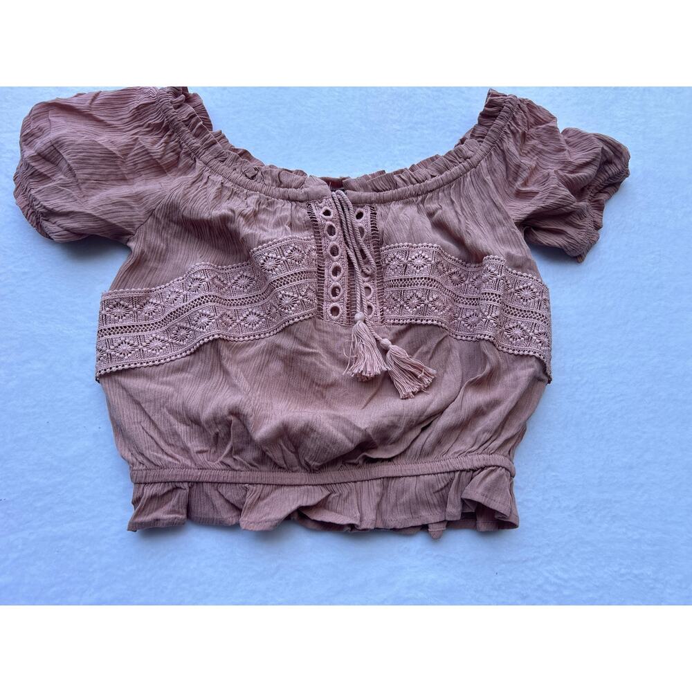 Ambiance Boho Off The Shoulder Peasant Crop Top Lace Mauve Pink Medium